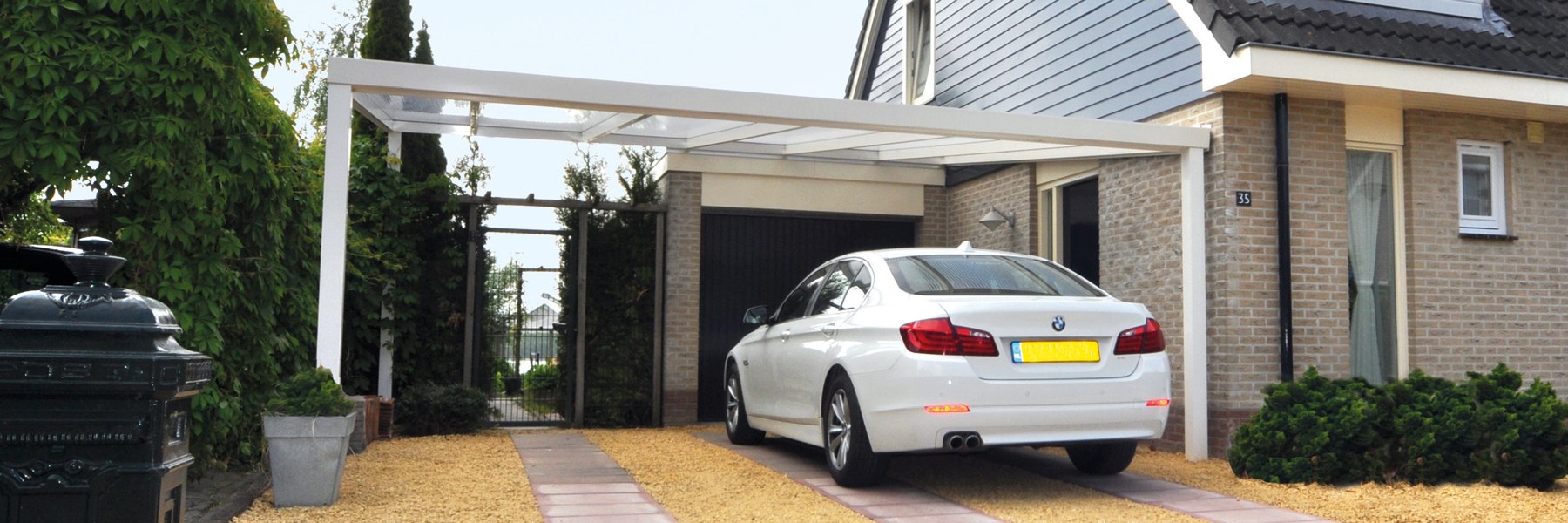 dubbele witte carport